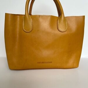 Portland Leather Large Classic SUNFLOWER Raindrop